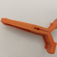 COLGADOR GRANDE PARA PERFIL EN T DE ALUMINIO